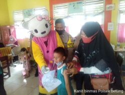 POLSEK BETUNG LAKSANAKAN VAKSINASI COVID 19 TERHADAP ANAK USIA 6-11 TAHUN DI SDN 06 SUAK TAPEH