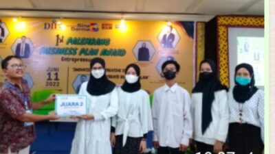 Foto Sasana saat UBD Gelar "1st Palembang Business Plan Award"
