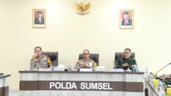 Kapolda Sumsel memimpin rapat dengan agenda konsolidasi penempatan pasukan pengamanan TPS dan Sispamkota TNI-Polri