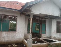 Bangunan Kantor Desa Juru Taro Kecamatan Muara Sugihan Kabupaten Banyuasin, Rusak Parah.