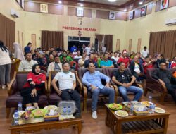 Nobar di Mapolres Oku Selatan, Kapolres Bersama Bupati Beri Semangat Tuk Garuda Muda