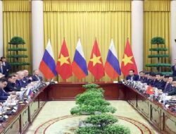 Putin menandatangani kesepakatan dengan Vietnam guna memperkuat hubungan di Asia Untuk mengimbangi semakin terisolasinya Moskow