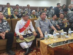 Dinilai Berhasil Ciptakan Stabilitas Ekonomi, Sultan Palembang Anugrahkan Gelar Pangeran Wira Negara Ke Airlangga Hartarto