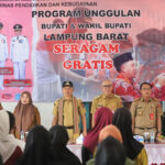 Bagikan 1. 468 Seragam Gratis Siswa SD, SMP, Parosil Paparkan Rencana Program Beasiswa Untuk Masyarakat Tak Mampu seragam gratis