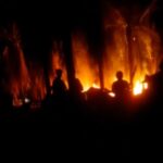 Kembali Membara Sumur Minyak Ilegal Driling Lahan PT Hindoli Terbakar.