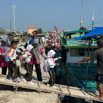 TK Tarbiyatul Wathon Mengikuti Prosesi Pengenalan Profesi Nelayan TK Tarbiyatul Wathon