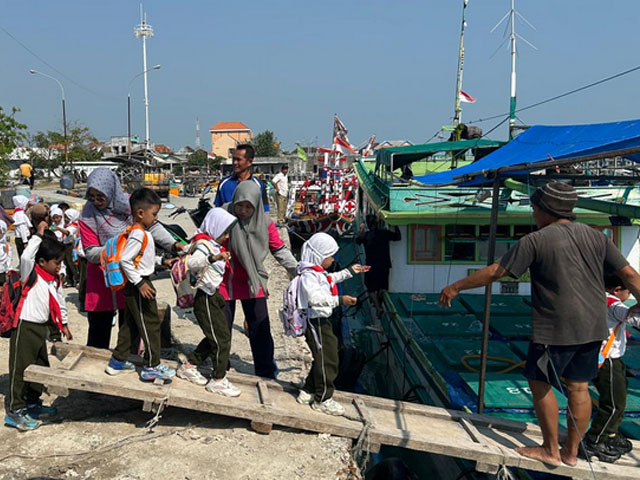 TK Tarbiyatul Wathon TK Tarbiyatul Wathon