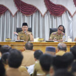 Pesan Parosil Mabsus Saat Kumpulkan Seluruh Peratin dan Camat se-Kabupaten Lampung Barat optimalisasi pemanfaatan dana desa