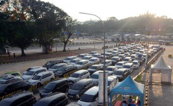 Arus Balik Bakauheni Mulai Bergeliat, ASDP Seberangkan Lebih dari Tiga Ribu Truk dan Ratusan Bus ke Jawa Arus Balik Bakauheni