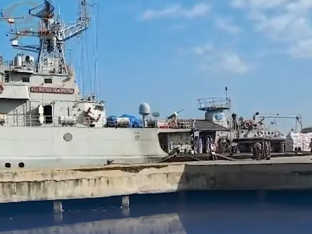 Distribusi Bantuan Kemanusiaan Distribusi Bantuan Kemanusiaan