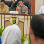 Klarifikasi Kasus Kayu Terdampar di Pesisir Barat: Polda Lampung Pastikan Muatan Log Legal Kecelakaan Kapal Tongkang