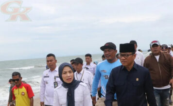 Mendes PDT Yandri Susanto Pastikan Kesiapan Wisata Pantai Anyer Jelang Tahun Baru 2026 Pantai Anyer, Tahun Baru