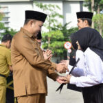 Bupati Pasuruan Serahkan SK Pengangkatan PPPK Paruh Waktu PPPK Paruh Waktu