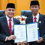 DPRD Kota Surabaya Menggelar Rapat Paripurna untuk Penetapan Raperda dan APBD 2026 Raperda APBD 2026