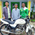 Tunjang Dakwah di Lereng Bromo, BAZNAS Pasuruan Beri Motor untuk Dai di Tosari Motor untuk Dai