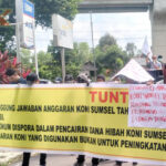 Demo di Kejati Sumsel, Aktivis Desak Pengusutan Dana Hibah KONI Demo di Kejati Sumsel