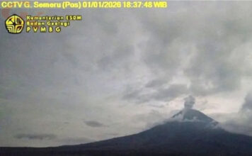 Gunung Semeru Meletus di Awal Tahun, PVMBG Ingatkan Bahaya Lahar dan Batu Pijar Gunung Semeru Meletus