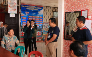 Pantau Pelayanan di Hari Kejepit, Wakil Bupati Lampung Barat Sidak Kantor Dinas Pantau Pelayanan di Hari Kejepit