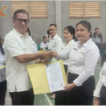 Bupati Nisel Resmi Serahkan SK PPPK-PW di Wilayah Lasori, Jangan Jadi Siluman Lagi SK PPPK-PW