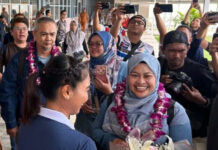 Wamenpar Ni Luh Puspa Sambut Wisatawan Pertama Tahun 2026 di Pelabuhan Baru Batam Wisatawan Pertama Tahun 2026