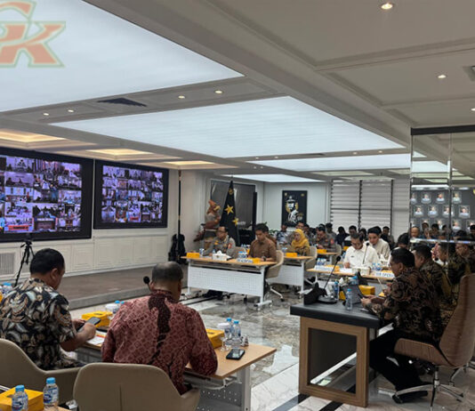 Polri Fasilitasi Permodalan KUR dan Penyerapan Bulog bagi Petani Jagung Polri Fasilitasi Permodalan KUR