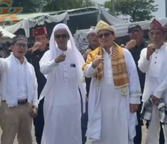 Sultan Palembang Hadiri Puncak Ziarah Kubro, Tingkatkan Iman dan Pererat Kebersamaan Masyarakat Palembang Puncak pelaksanaan Ziarah Kubro