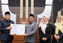 Tiga Raperda Non-APBD Sah Jadi Perda, Bupati Rusdi Sutejo Optimis Pasuruan Kian Ramah Anak Tiga Raperda Non-APBD, Perda Ramah Anak