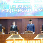 Serahkan Nota Keuangan APBD 2025, PAD Jatim Lampaui Target PAD Jatim Lampaui Target